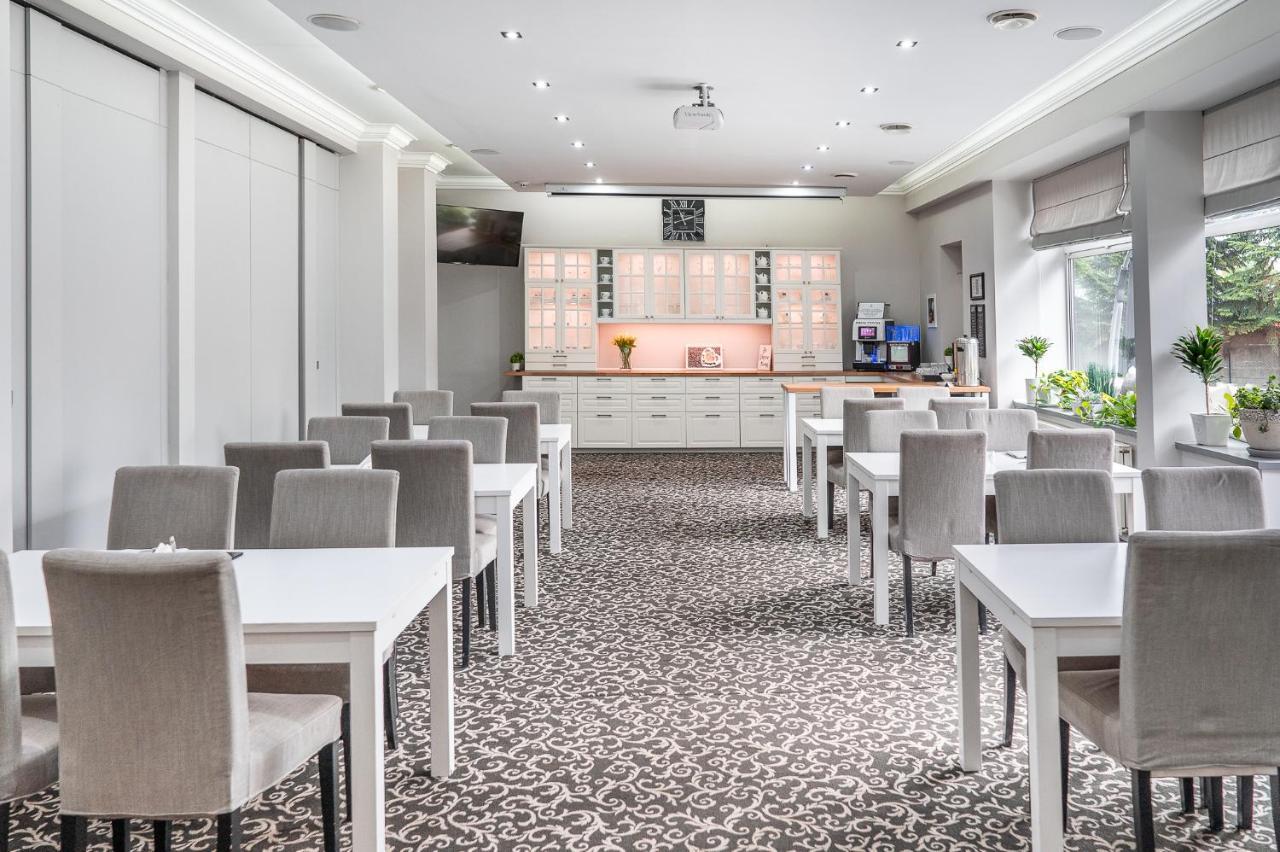 Hotel Europejski ニサ エクステリア 写真