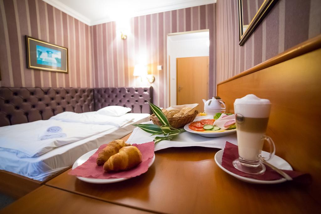 Hotel Europejski ニサ 部屋 写真
