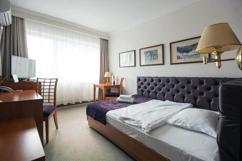 Hotel Europejski ニサ エクステリア 写真